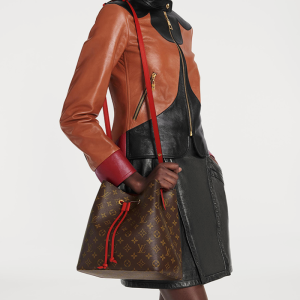 LOUIS VUITTON   ネオノエ  Ref:M44021