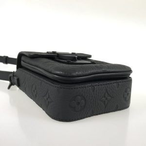 S-Lock 縦型ウェアラブルウォレット M81524